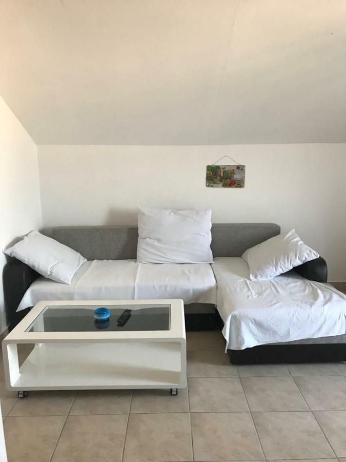 Apartmani Livk Debeljak エクステリア 写真